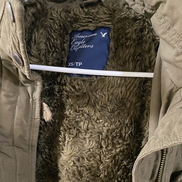 American Eagle winter jacket. Size XS - Picture 2 of 3